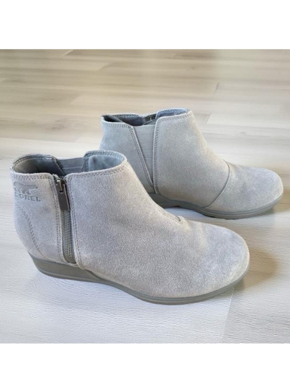 Sorel‎ Evie Zip Women's 9.5 Gray Suede Waterproof Ankle Boots Wedge Booties